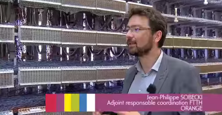 Parcours technique de la fibre optique depuis la centrale téléphonique jusqu’aux habilitations