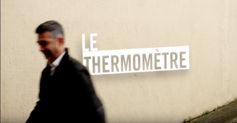 Xavier Faure, notre rédacteur en chef, visualise les défauts de calorifugeage avec le thermomètre infrarouge