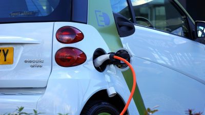 Mobilité électrique : Enedis accompagne la recharge des véhicules dans les  copropriétés